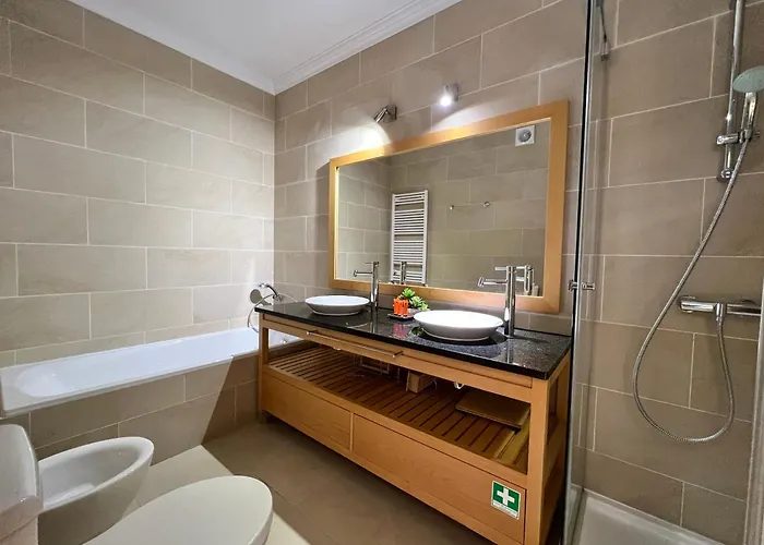 Deluxe 2 Bedroom Oceanfront Flat In Del Rey Daire Amoreira (Leiria)