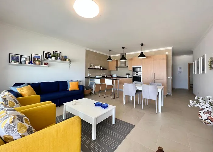 Deluxe 2 Bedroom Oceanfront Flat In Del Rey Daire Amoreira (Leiria)